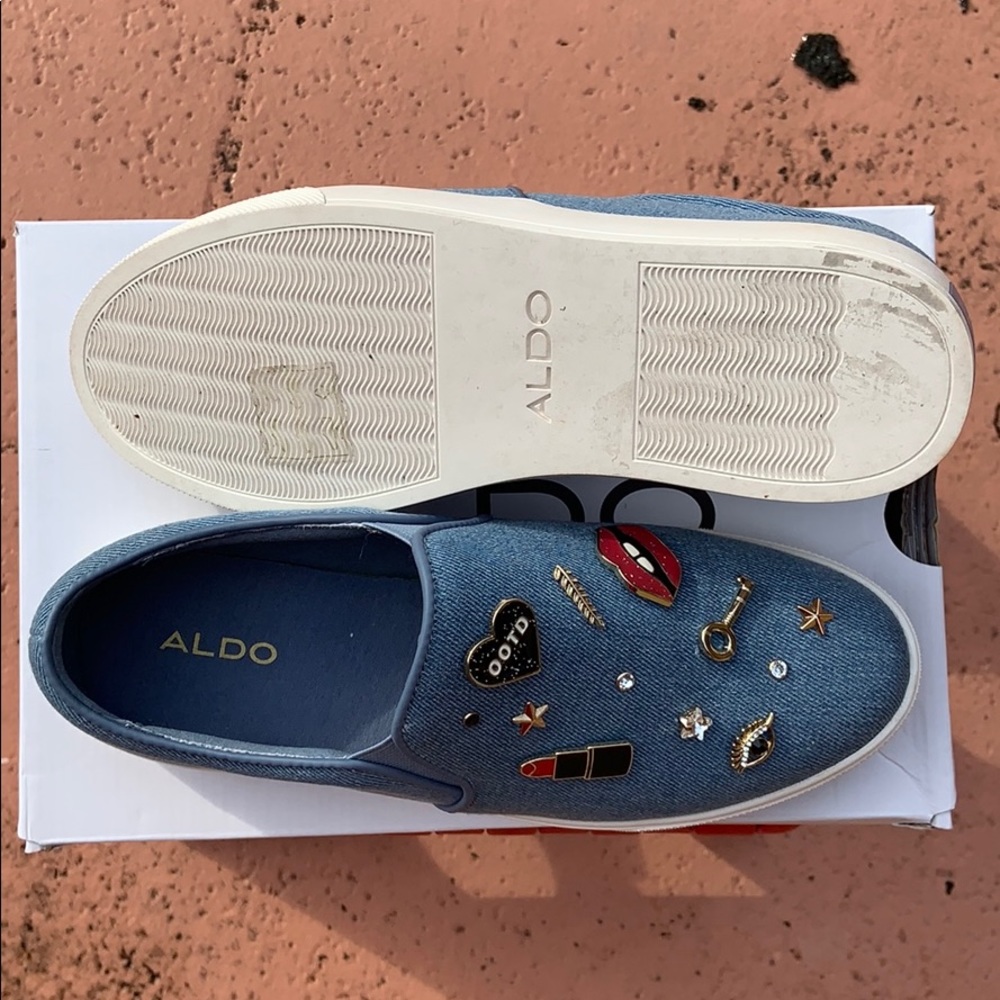 Shoes - Picture 3 of 4